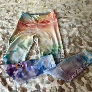 Reversible Peloton WITH Wear it to Heart Rainbow Leggings